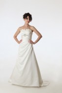 Natalie bridal gown - size 10/12 - front